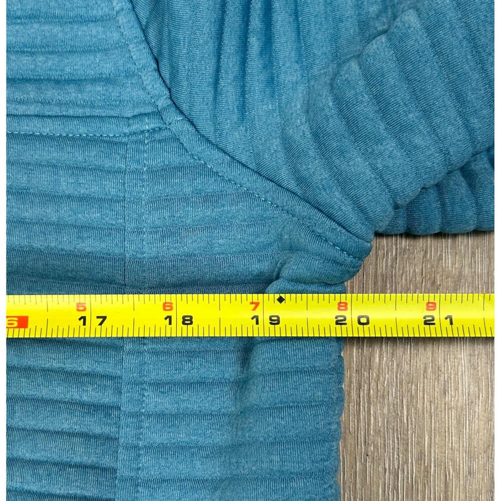 LL Bean Quilted Performance Quart-Zip Women's Sz-M Blue Outdoor Hiking Pullover - Picture 5 of 7